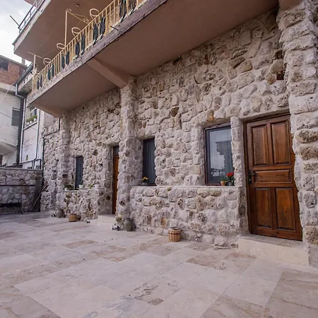 Bed & Breakfast Gazel Cave House