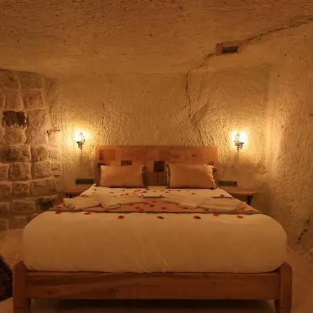 Gazel Cave House B&B 3*