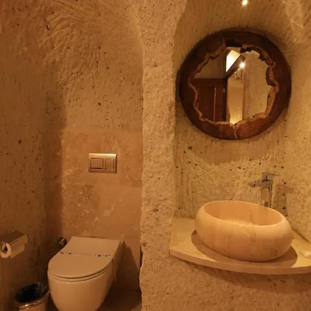 Gazel Cave House 어굽