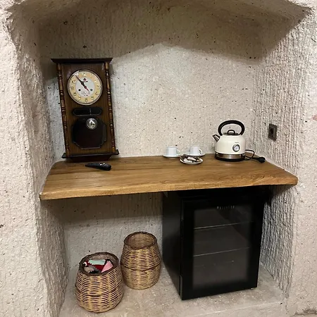 B&B Gazel Cave House 어굽