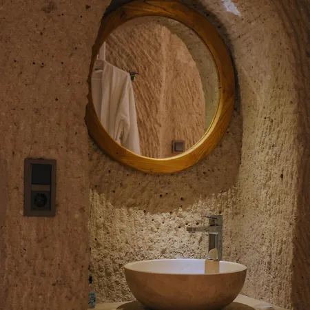 فندق مبيت وإفطار Gazel Cave House أوروغوبْ