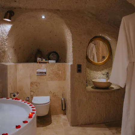 Gazel Cave House 3* أوروغوبْ
